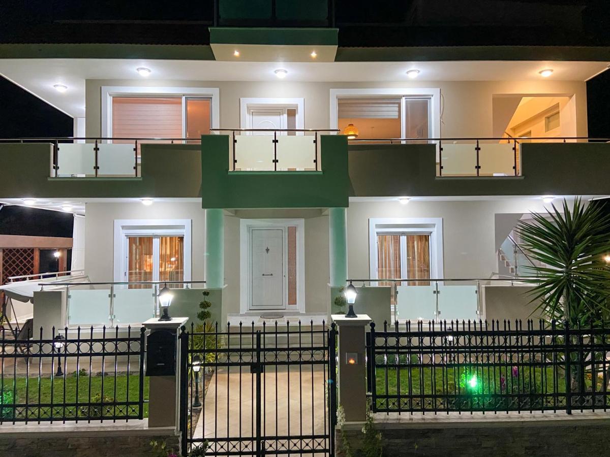 Simplycity Homestay Apartments Kremastí Екстериор снимка